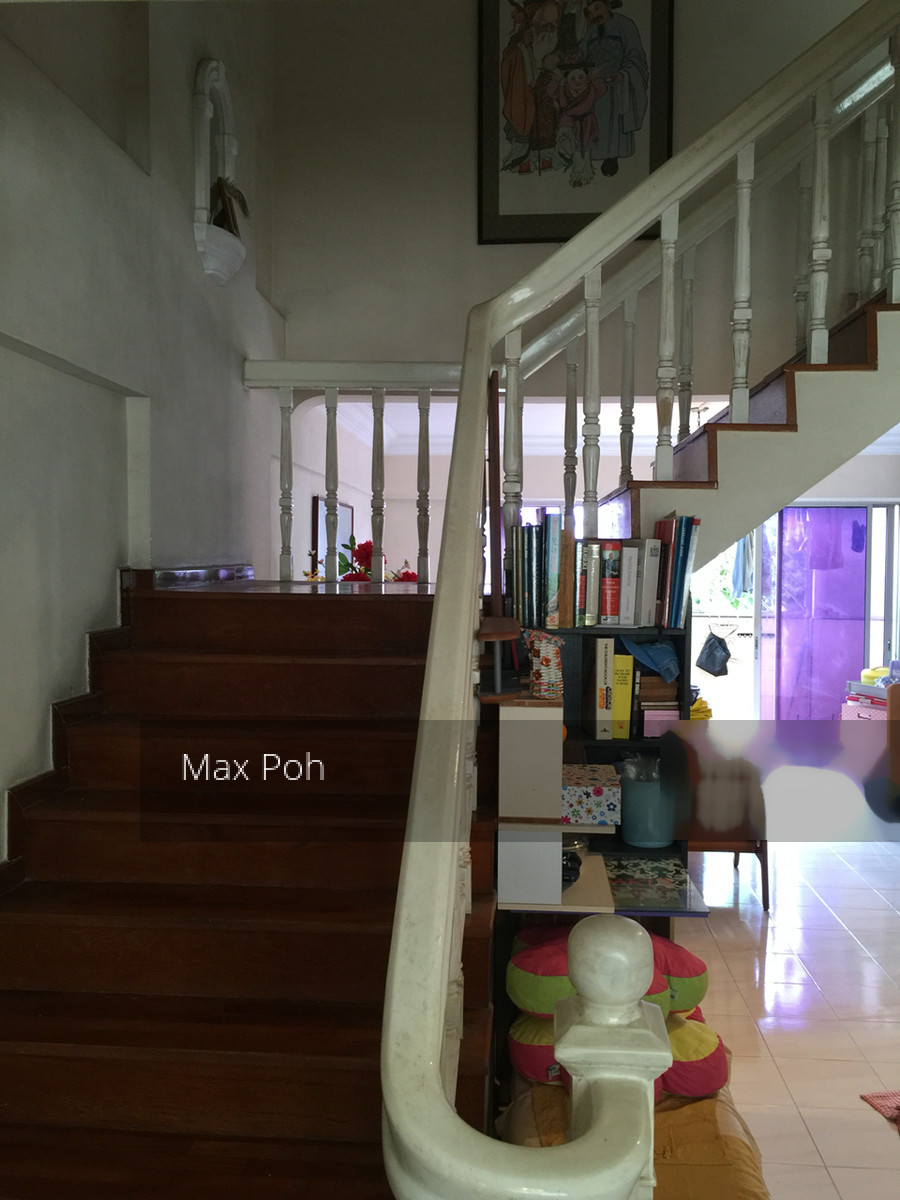 Hougang Avenue 2 thumbnail photo